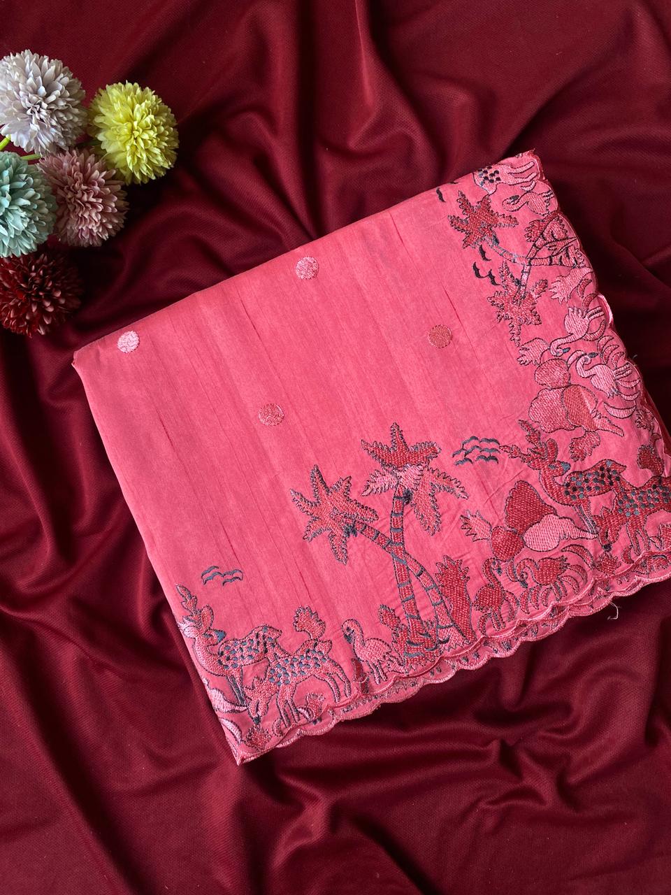 Mameraa Sarees Pink Matka Silk Saree With Heavy Floral Embroidery Border With Running Blouse-Pink