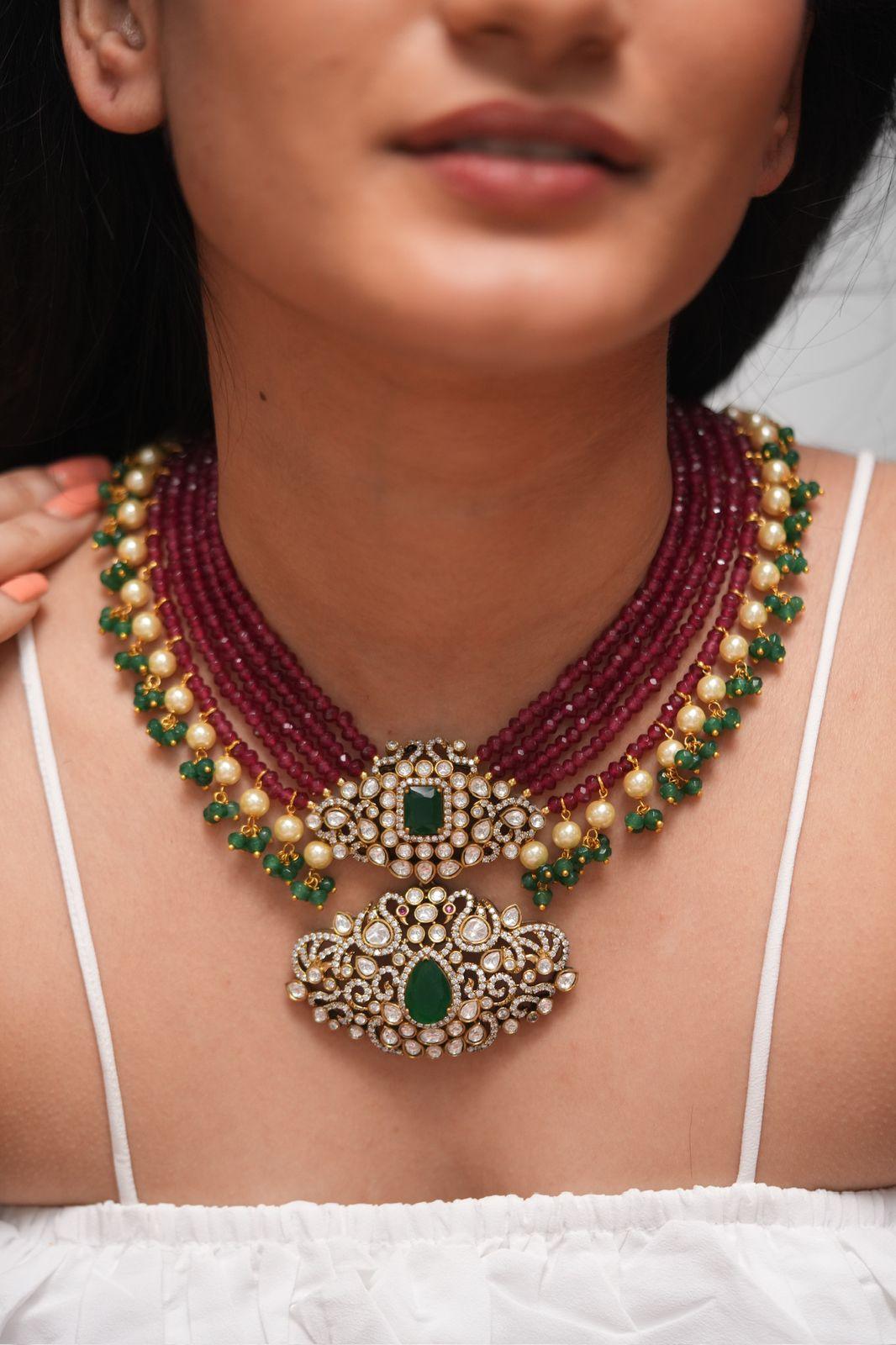Samohar Crystal Necklace Set