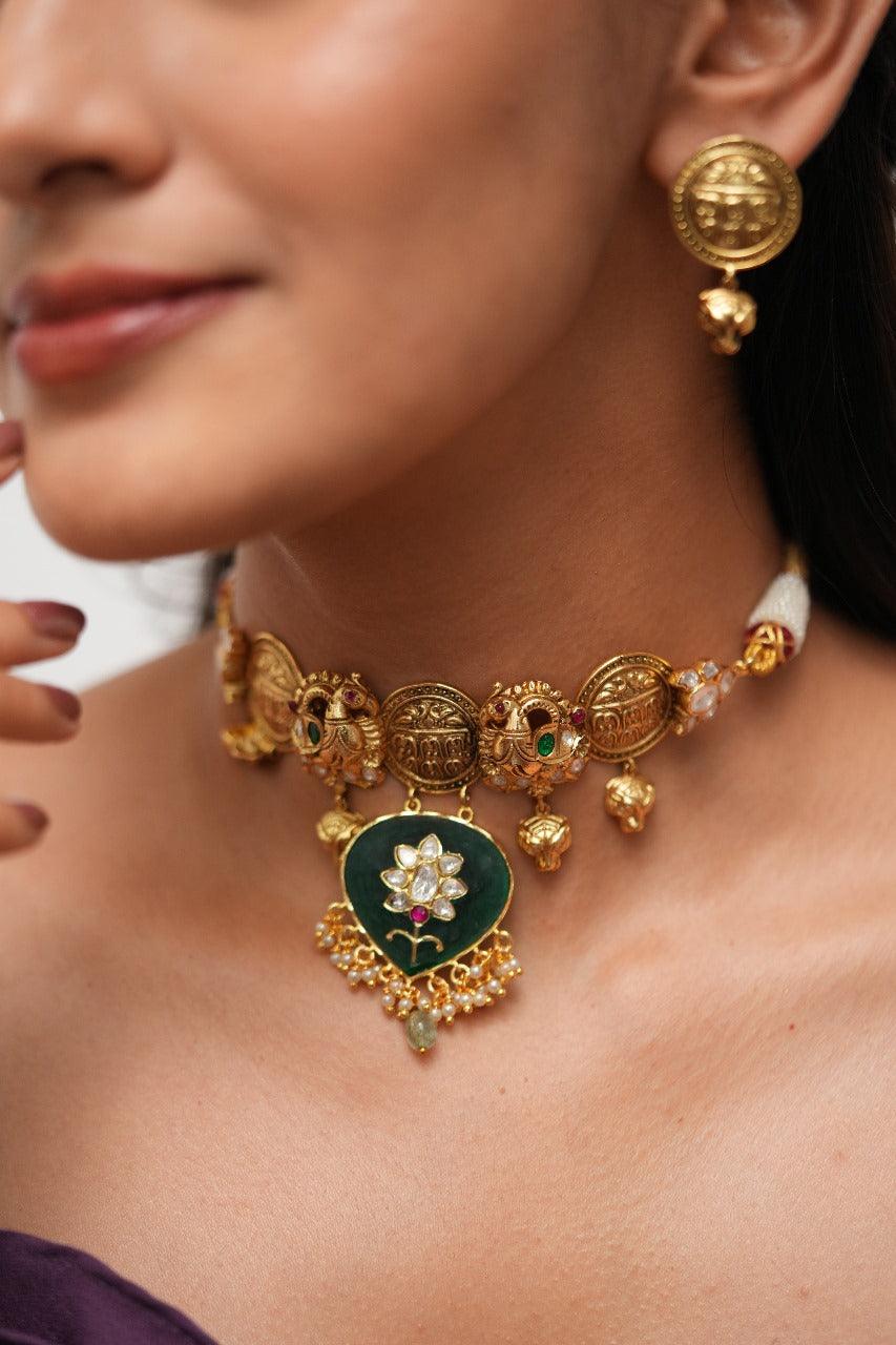 Jhanvi Indo Western Gold Moissanite Holdali Choker Set
