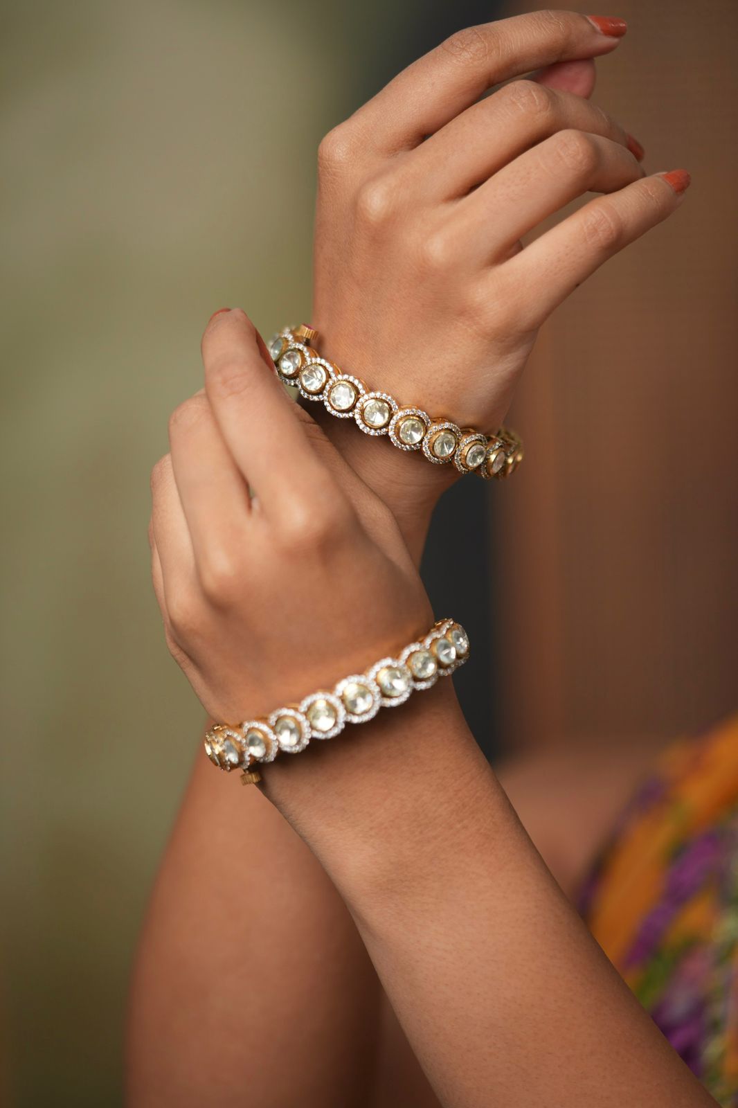 Classic Single Line Round Moissanite Bangle Set