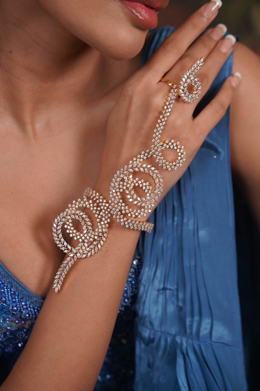 Diamond Swirls Statement Hathpan | Hand harnesss