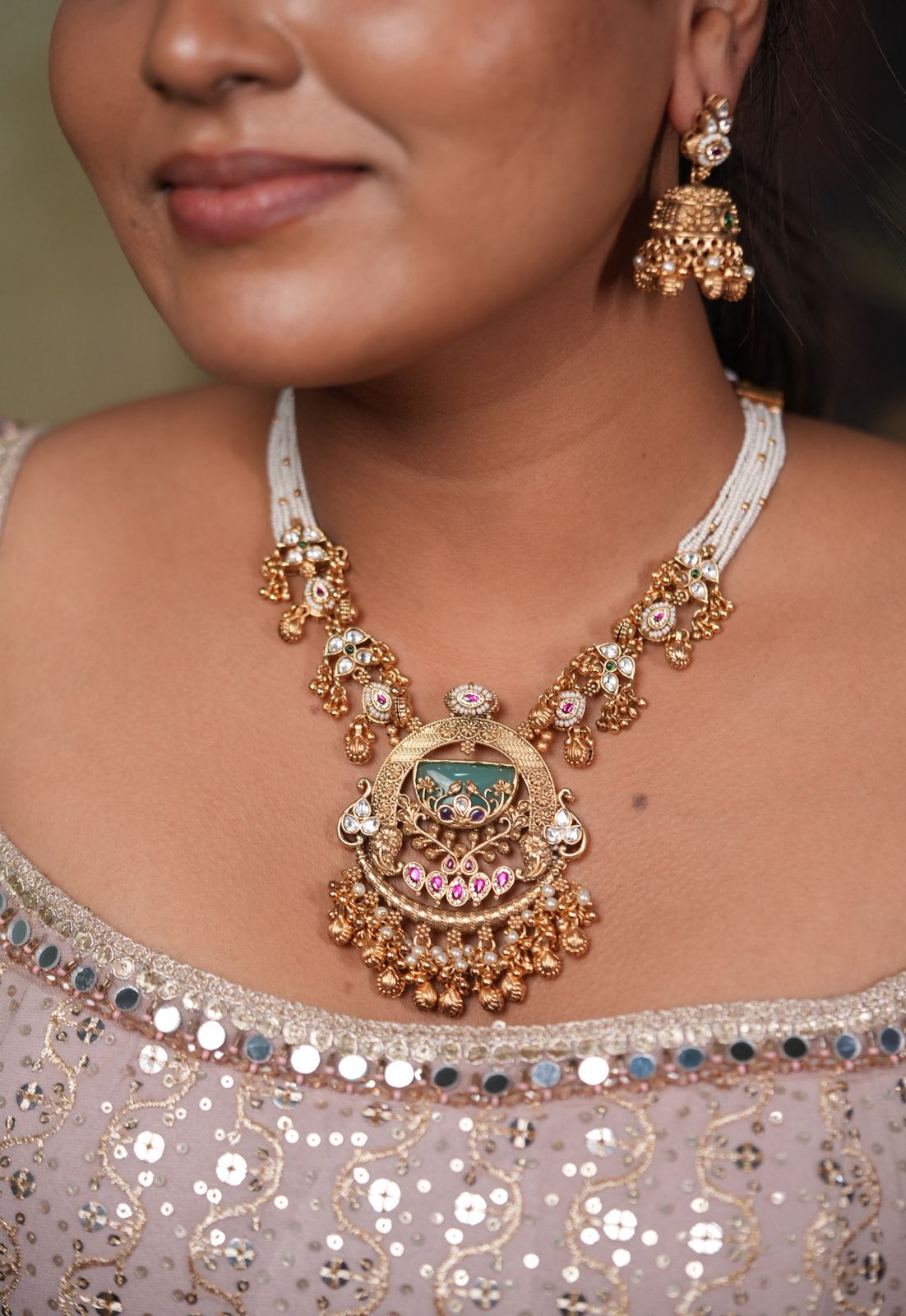 Parmeshwari Gold Traditional Indian Set | Sone Pe Suhaga