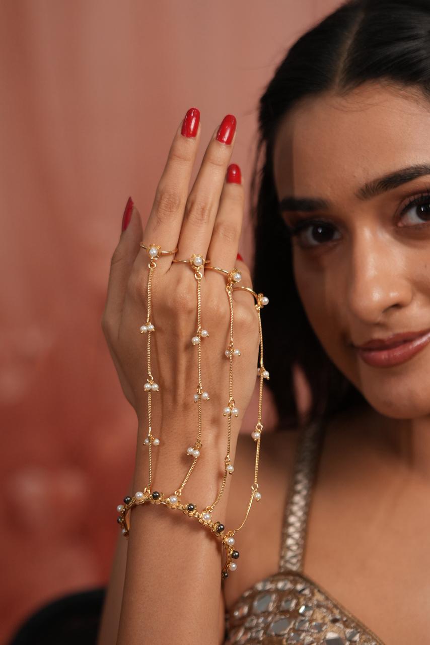 Chaar Taar Pearl Gold Hathpan | Hand Harness