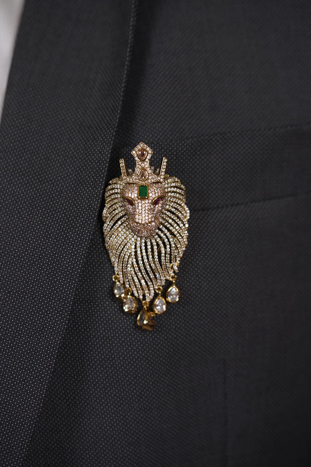 Shershaah Diamond King Brooch | Men & Women