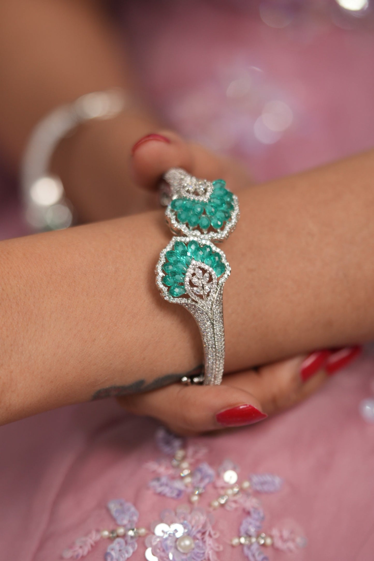 Twin Bloom Pastel Beaded Diamond Openable Bracelet | LaLa Land 2.0