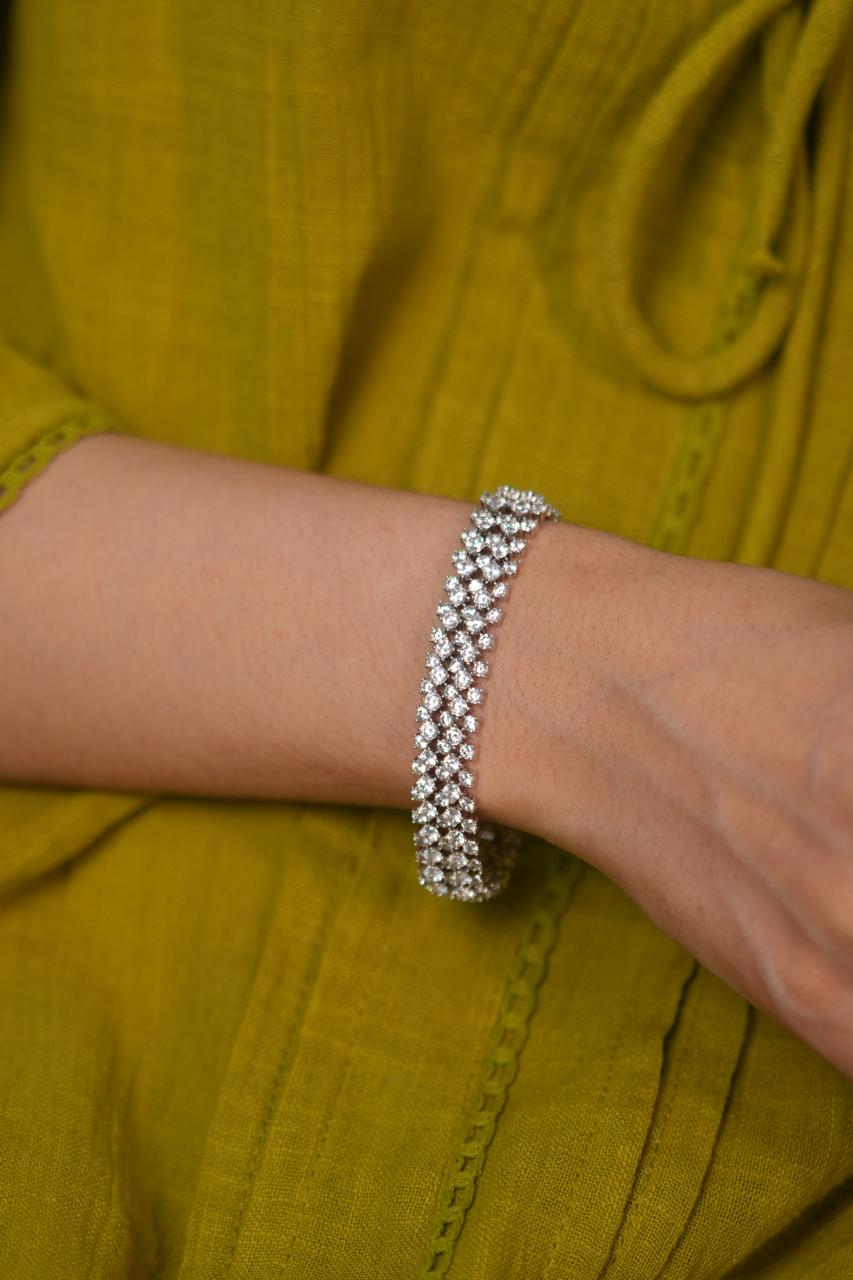Tira Tiny Diamond Clusters Tennis Bracelet