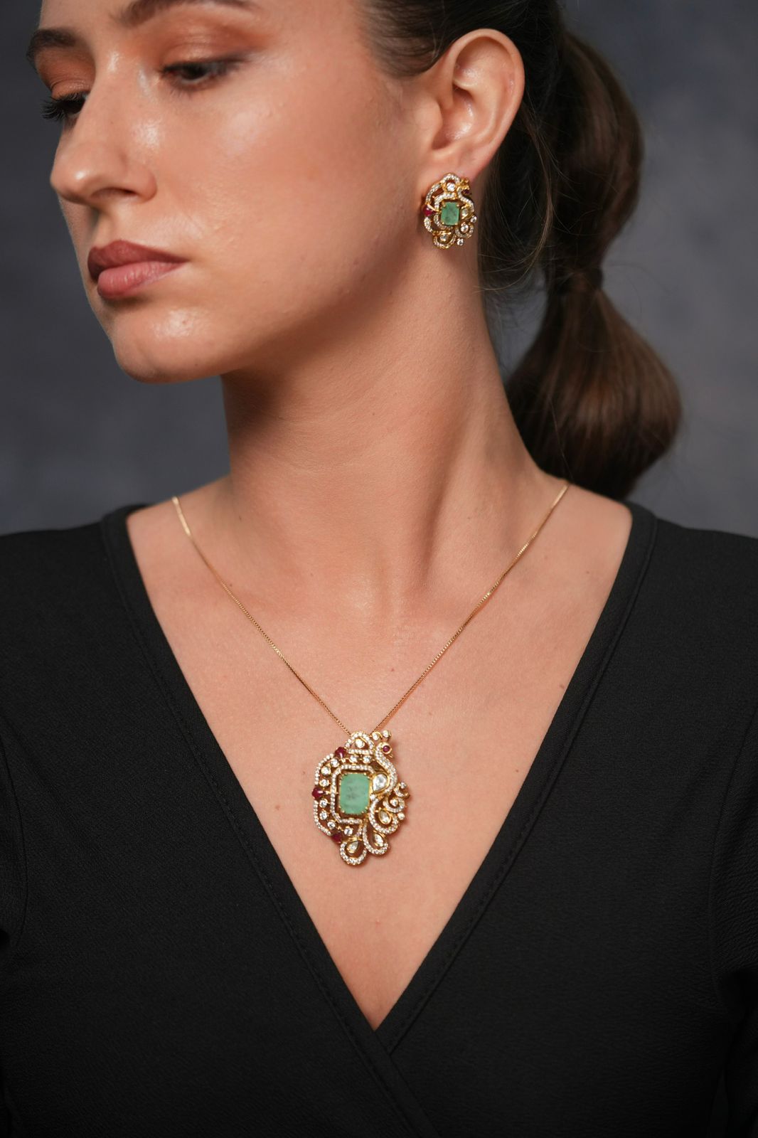 Meher Muse Polki Moissanite Rich Pendant Set