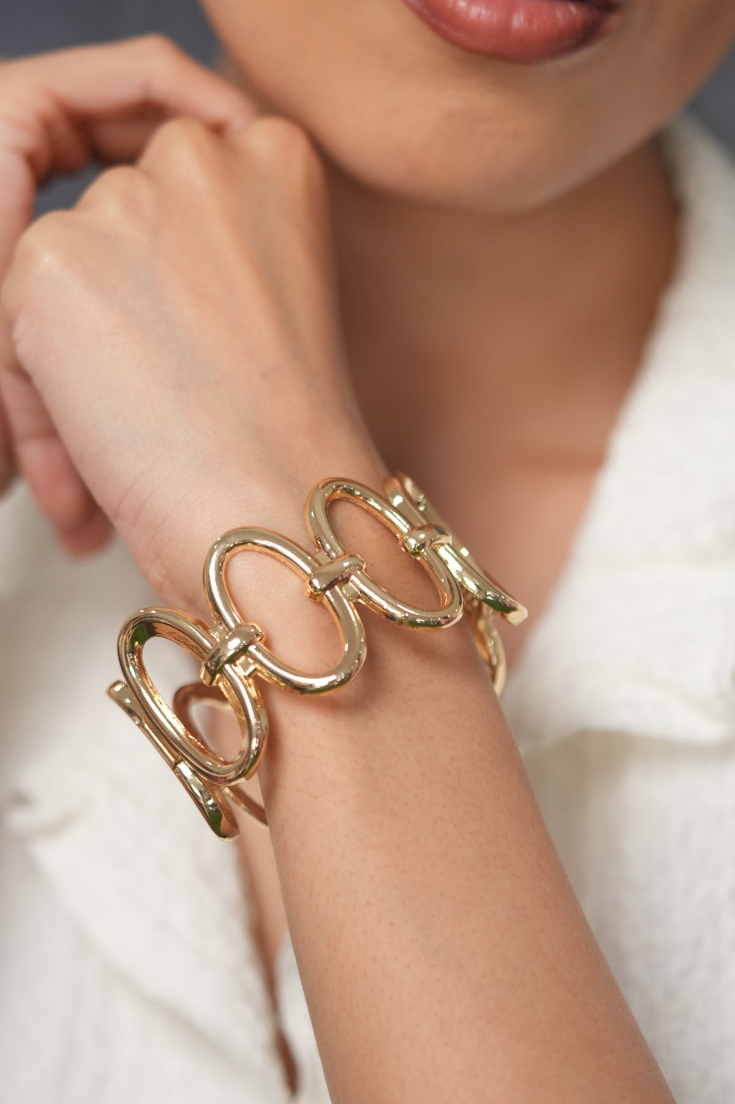 Santorini Glow Link Chunky Western Party Wear Bracelet