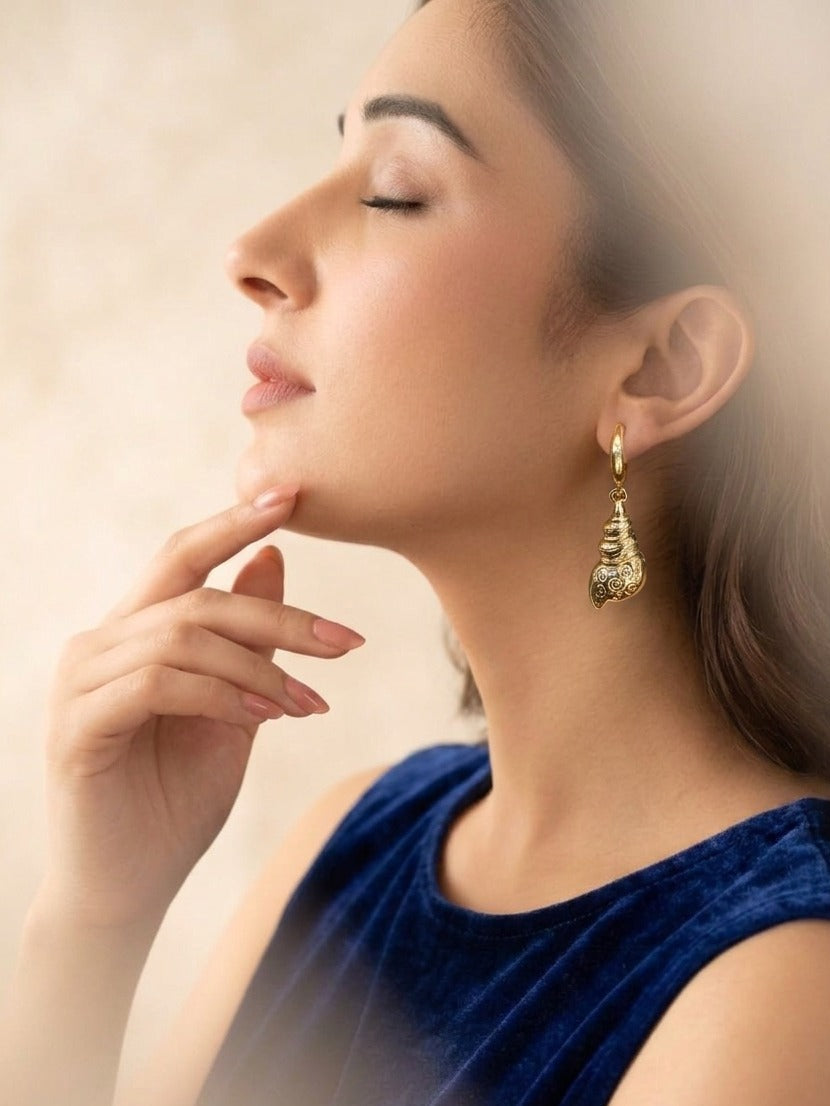 Shankh Grace Earrings