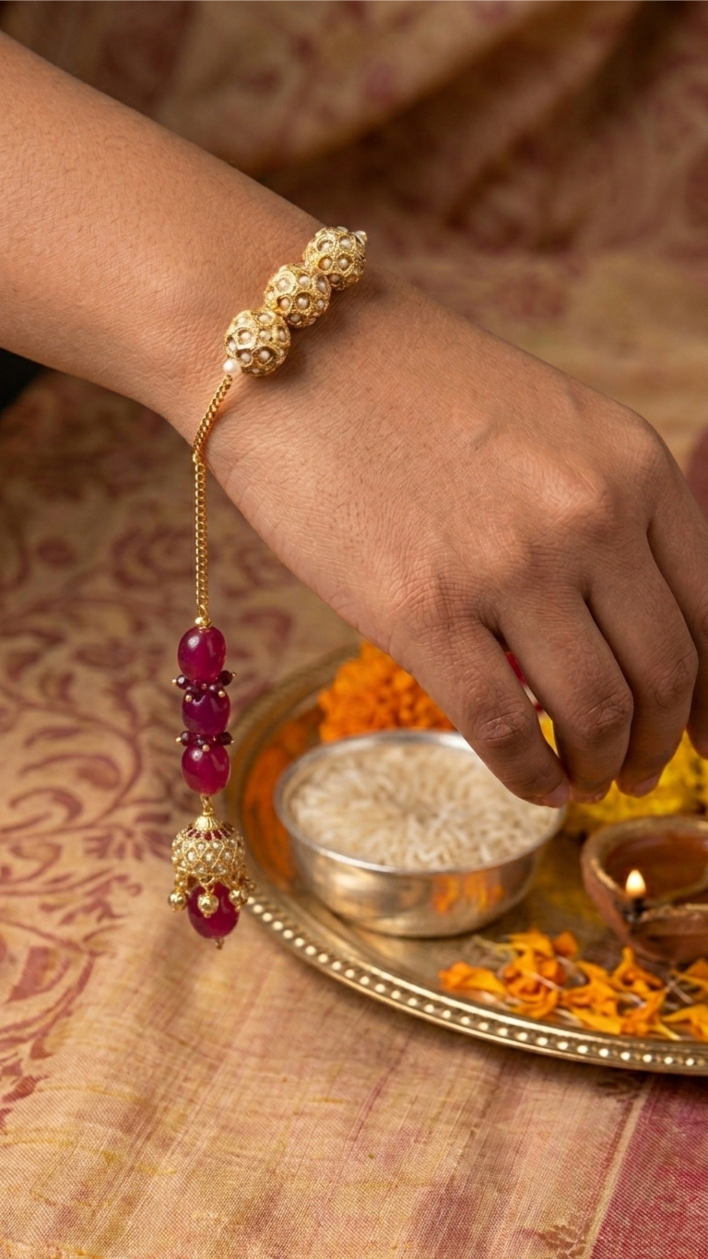 Sona Moti Rakhi Bracelet | Bhaabhi Sister