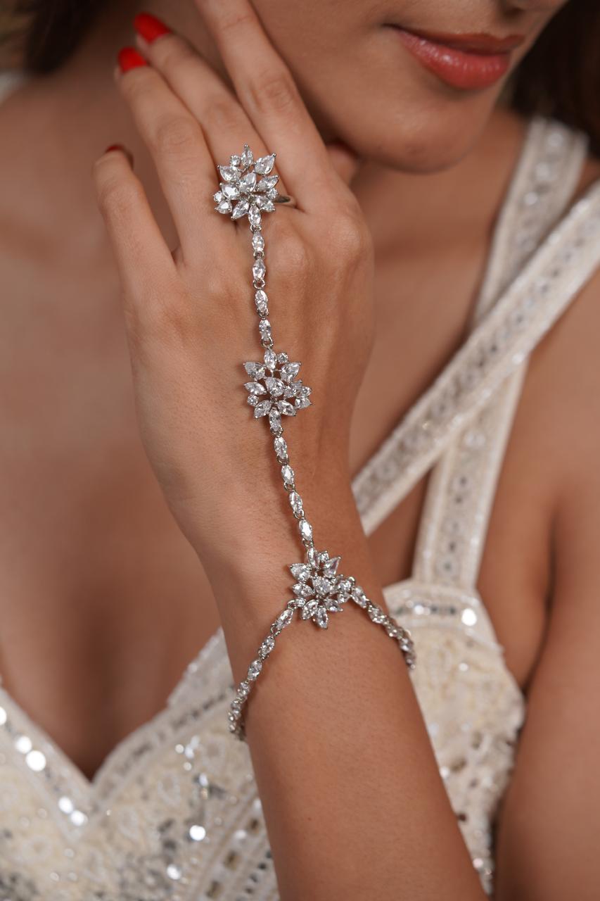 Oh Maria Diamond Designer Hathpan | Hand Harness