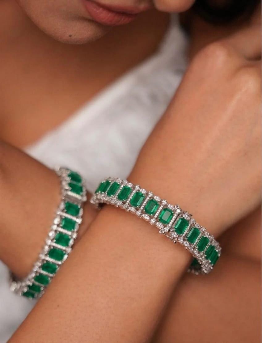 Glory Gleam Openable Diamond Bangle