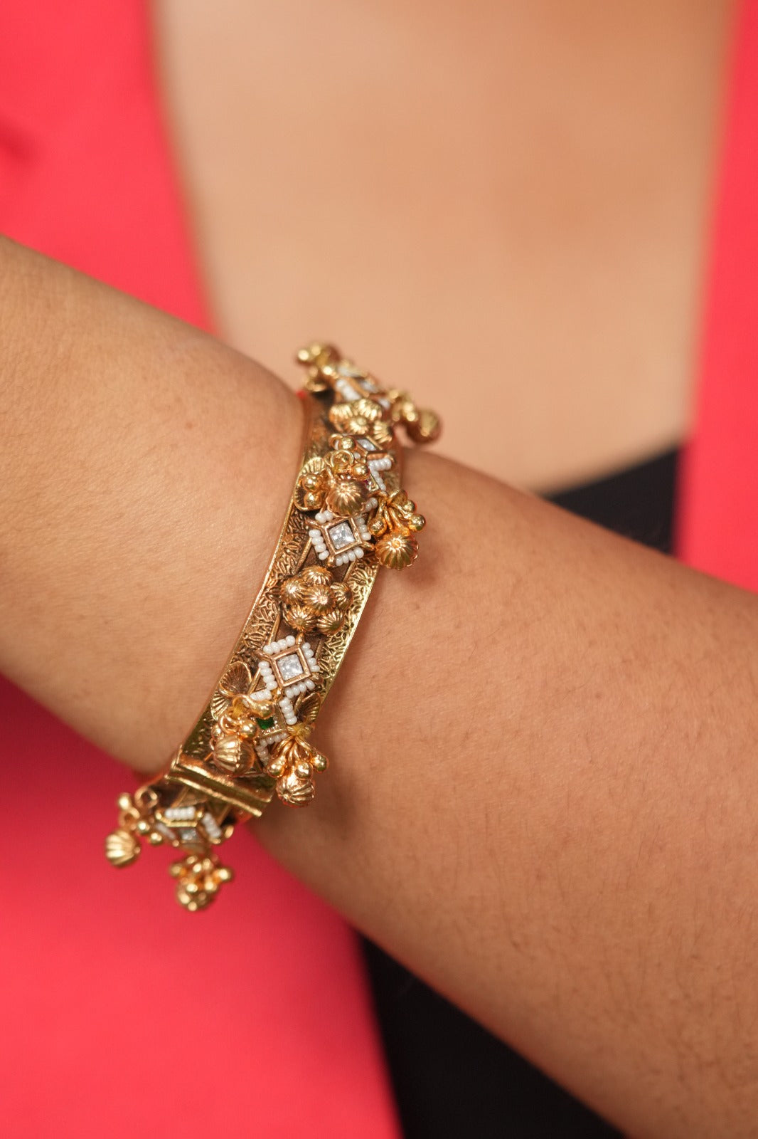 Goldie Traditional Latkan Indian Kada | Sone Pe Suhaga