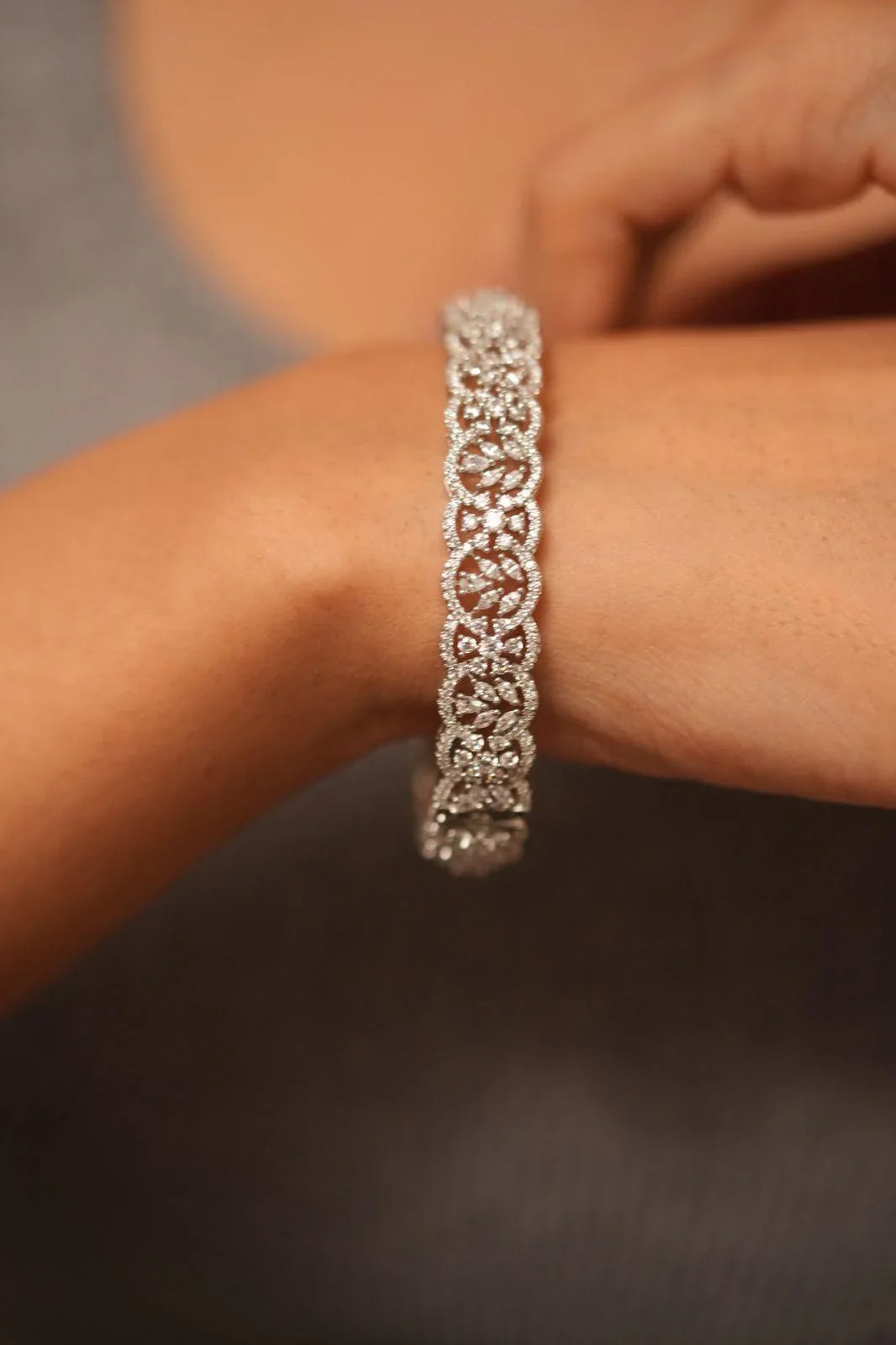 Inaaya Openable Diamond Bangles (SILVER)