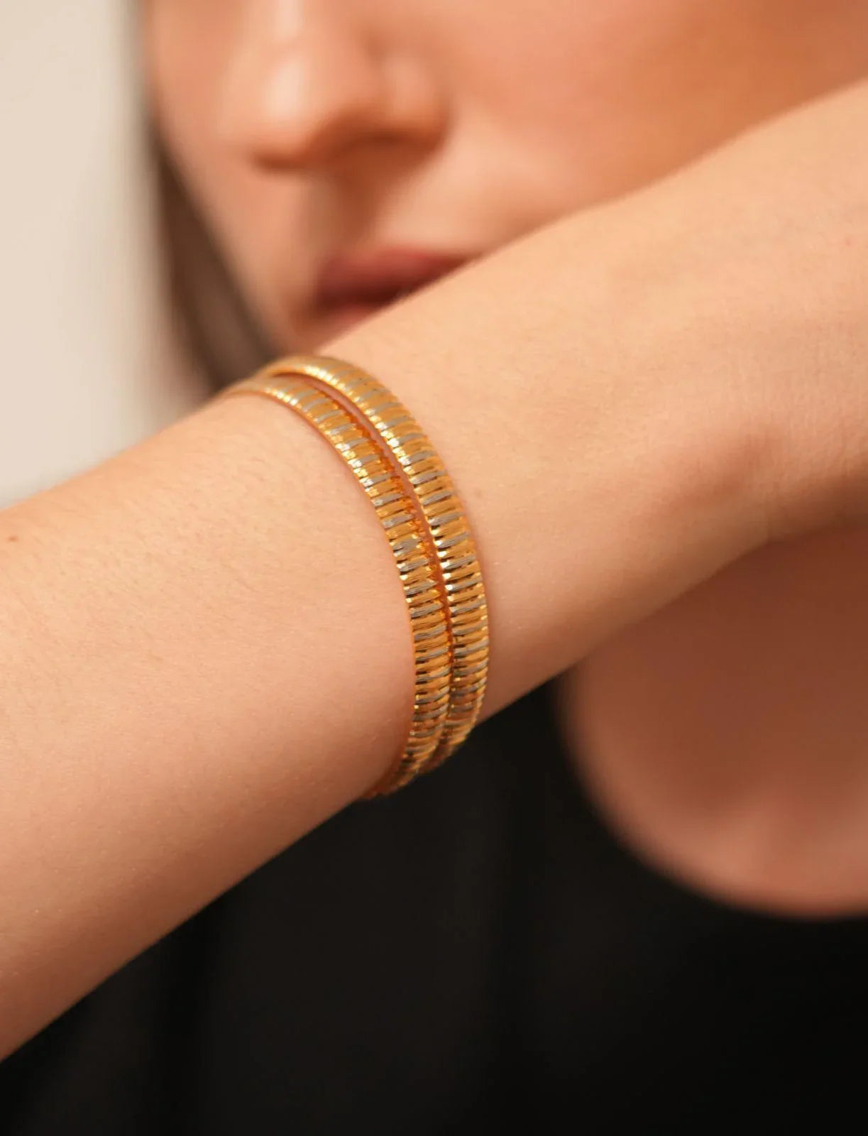 Reeta Dual Polish Silver & Gold | CNC Bangles