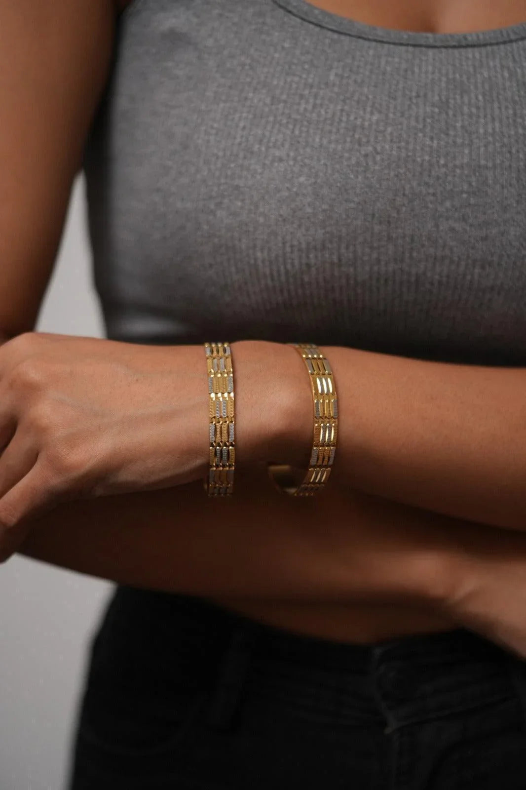 Meeta Thick Dual Polish Bangle | CNC Gold Plated
