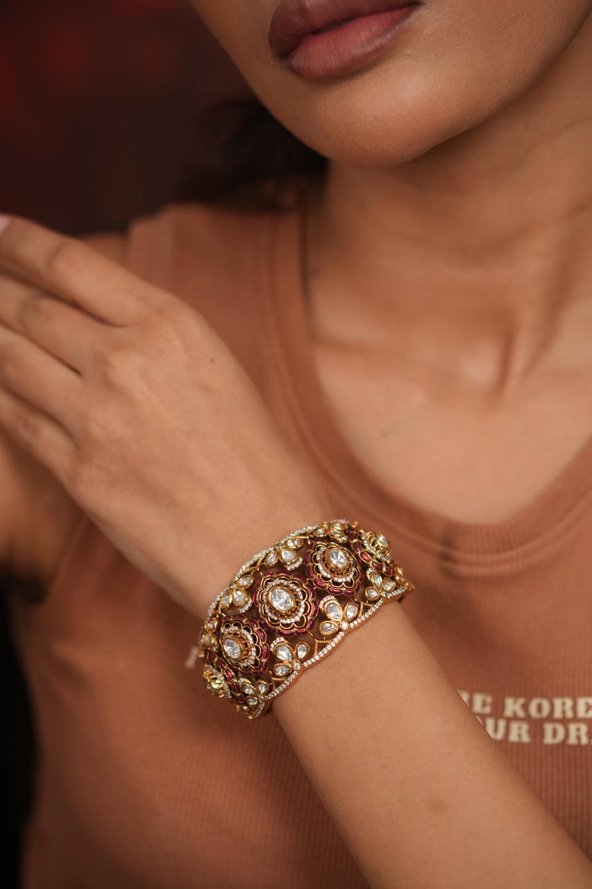 Shanti Polki Moissanite Rich Next To Real Kada | Uncut Diamond