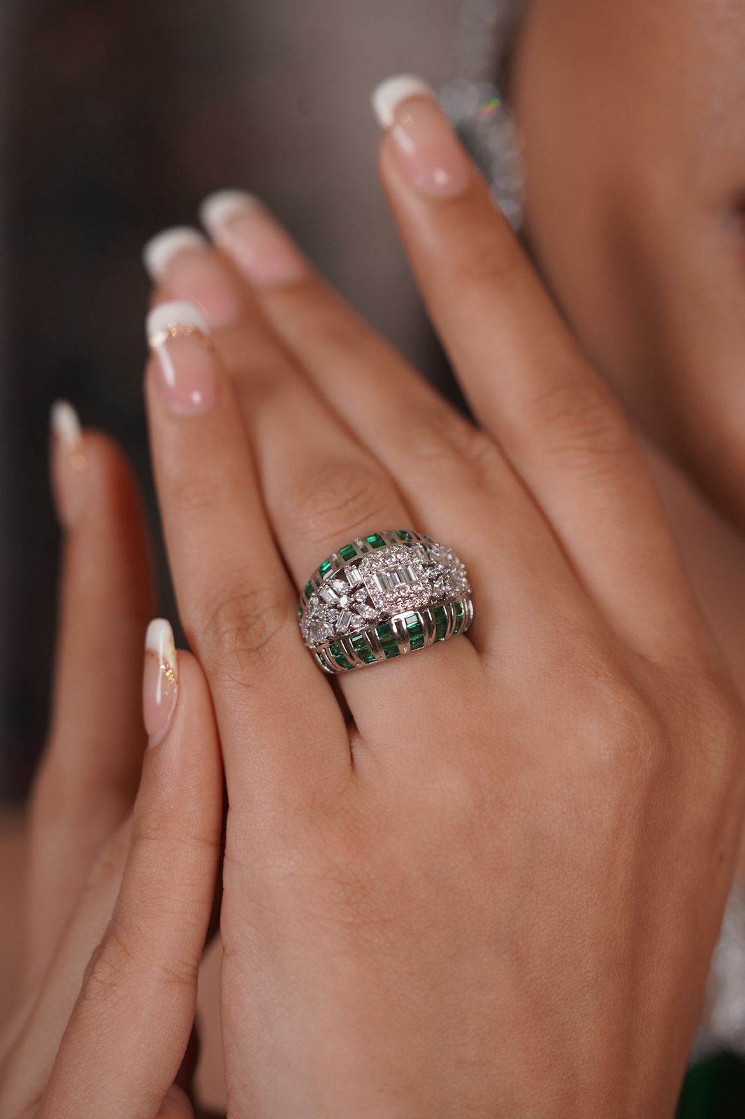 Pinata Diamond Emerald Closure Band Cocktail Ring