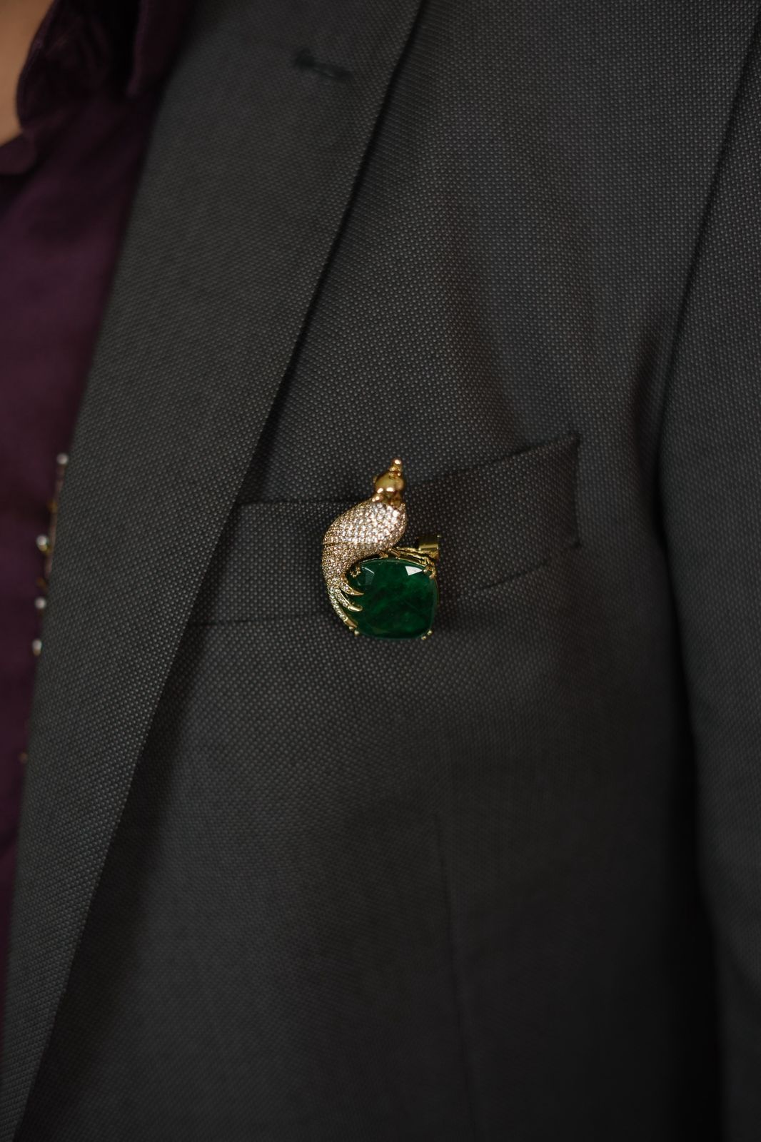 Totas Treasure Emerald Diamond Brooch | Unisex