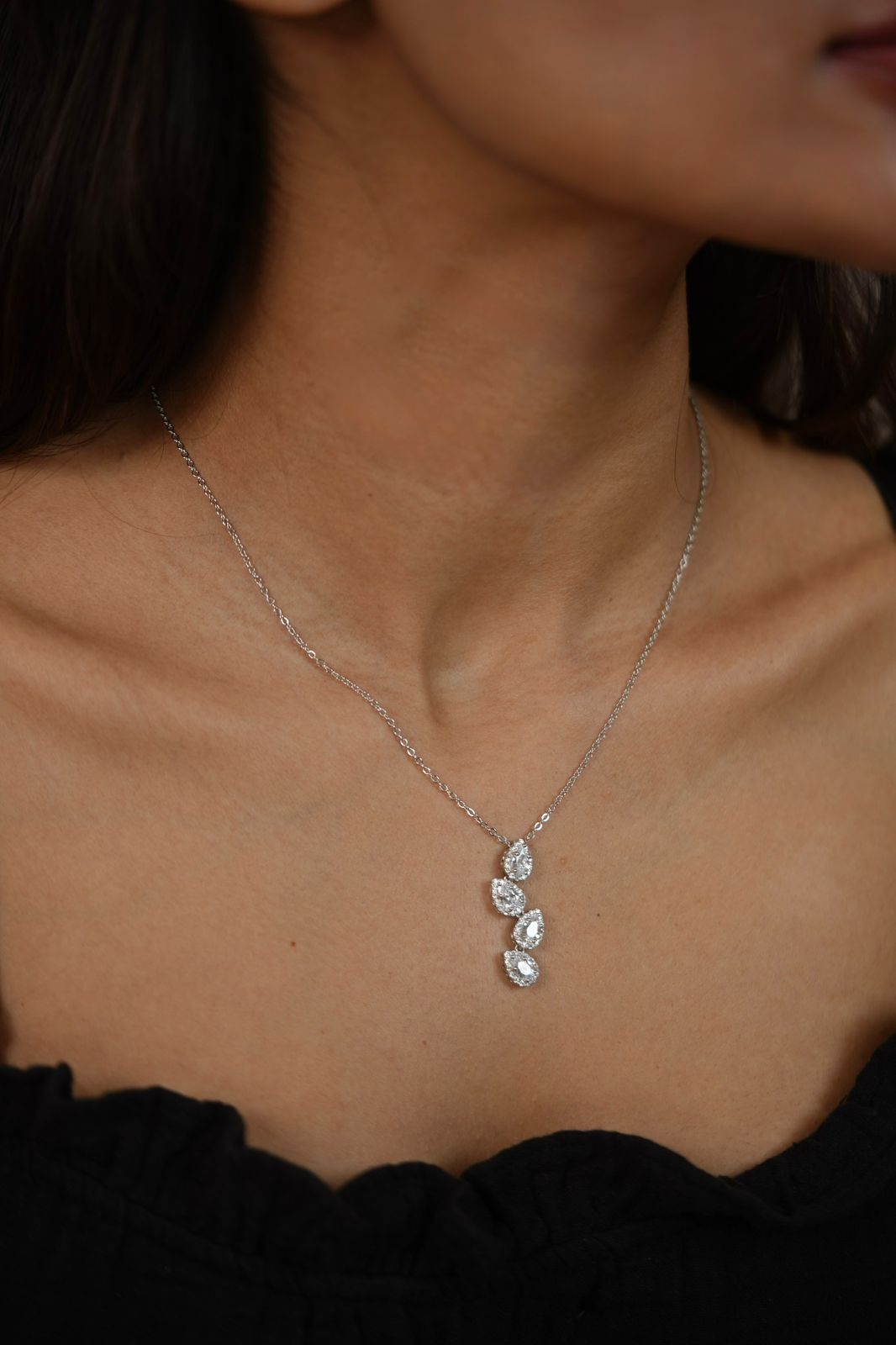 Play Pear Solitaire Diamond Pendant with Chain