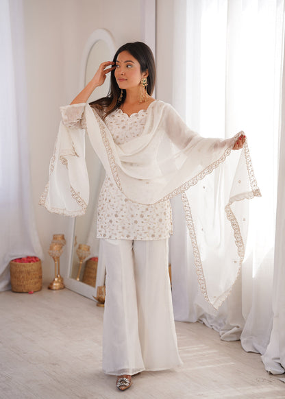 Evanik Off White Crunchy Silk Embroidery Sequins And Zari Work Kurta Pants With Dupatta