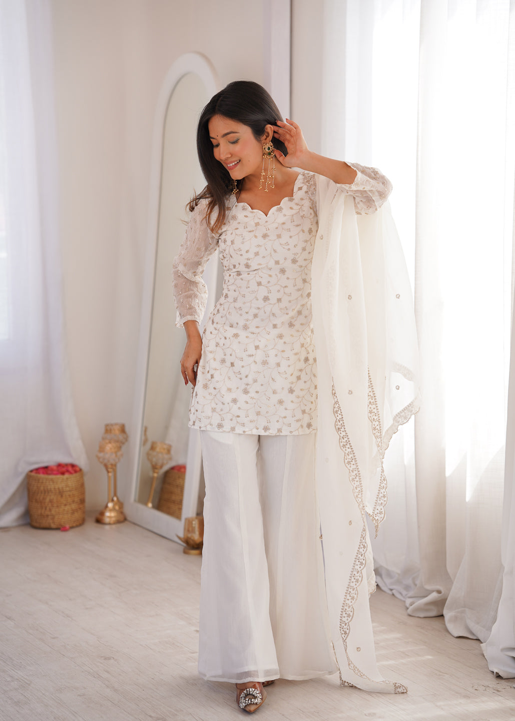 Evanik Off White Crunchy Silk Embroidery Sequins And Zari Work Kurta Pants With Dupatta
