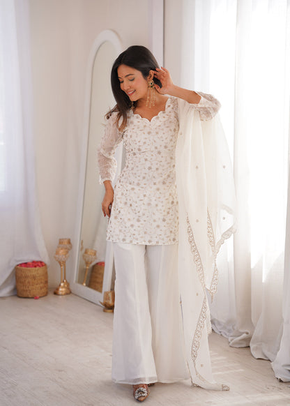 Evanik Off White Crunchy Silk Embroidery Sequins And Zari Work Kurta Pants With Dupatta