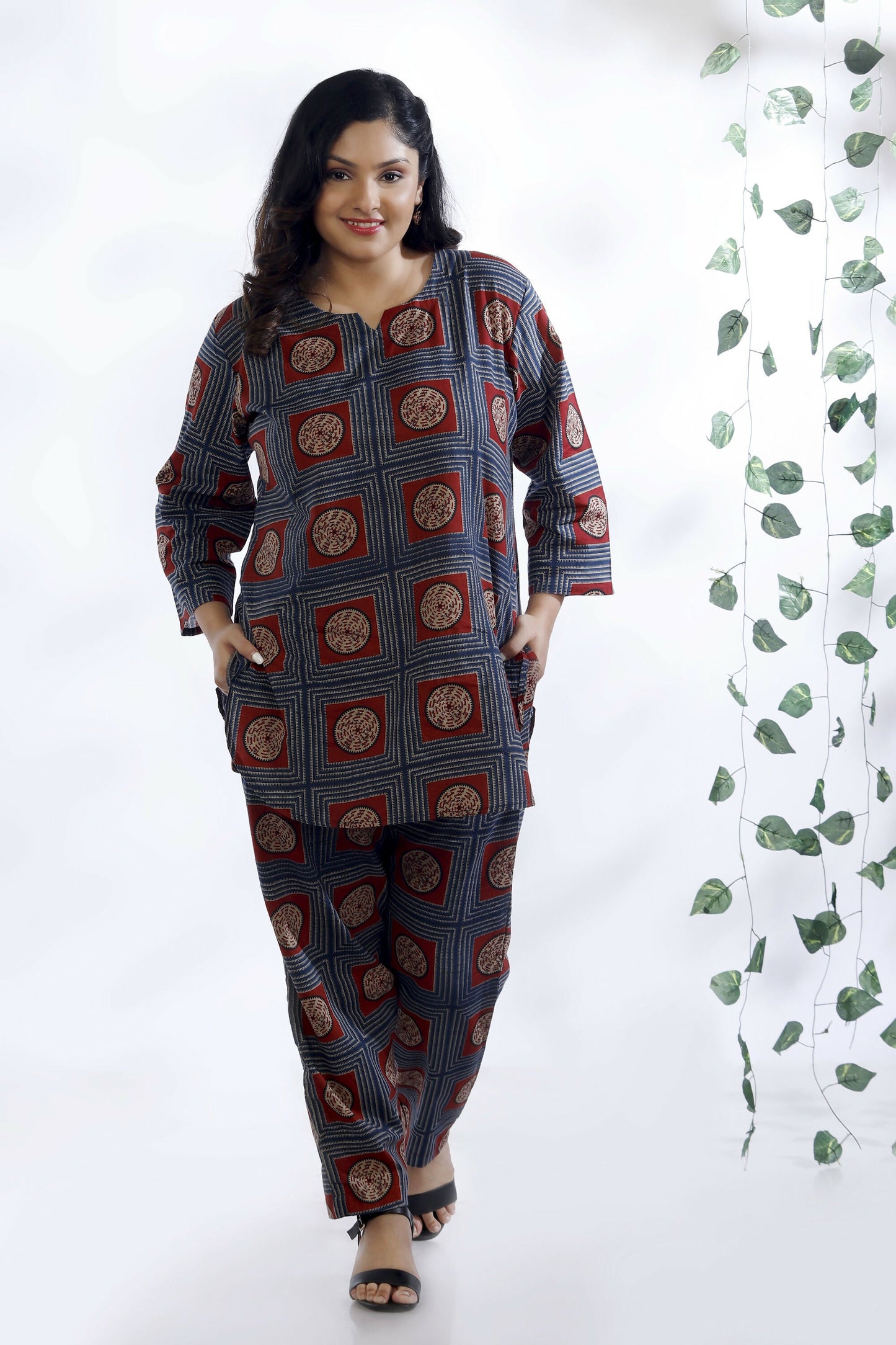 Breathables WomenS Blue Cotton Geometric Print Loungewear Co-Ord Set  Hip-Length Kurta & Pants