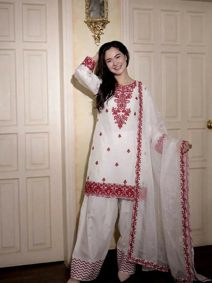Teeya Creation Womens Trendy Stylish Embroidery Thread Work Red Kurta Set