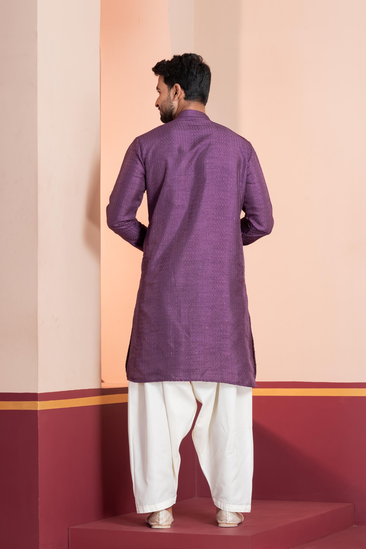 Zavaya Men Purple Embroidery Silk Kurta