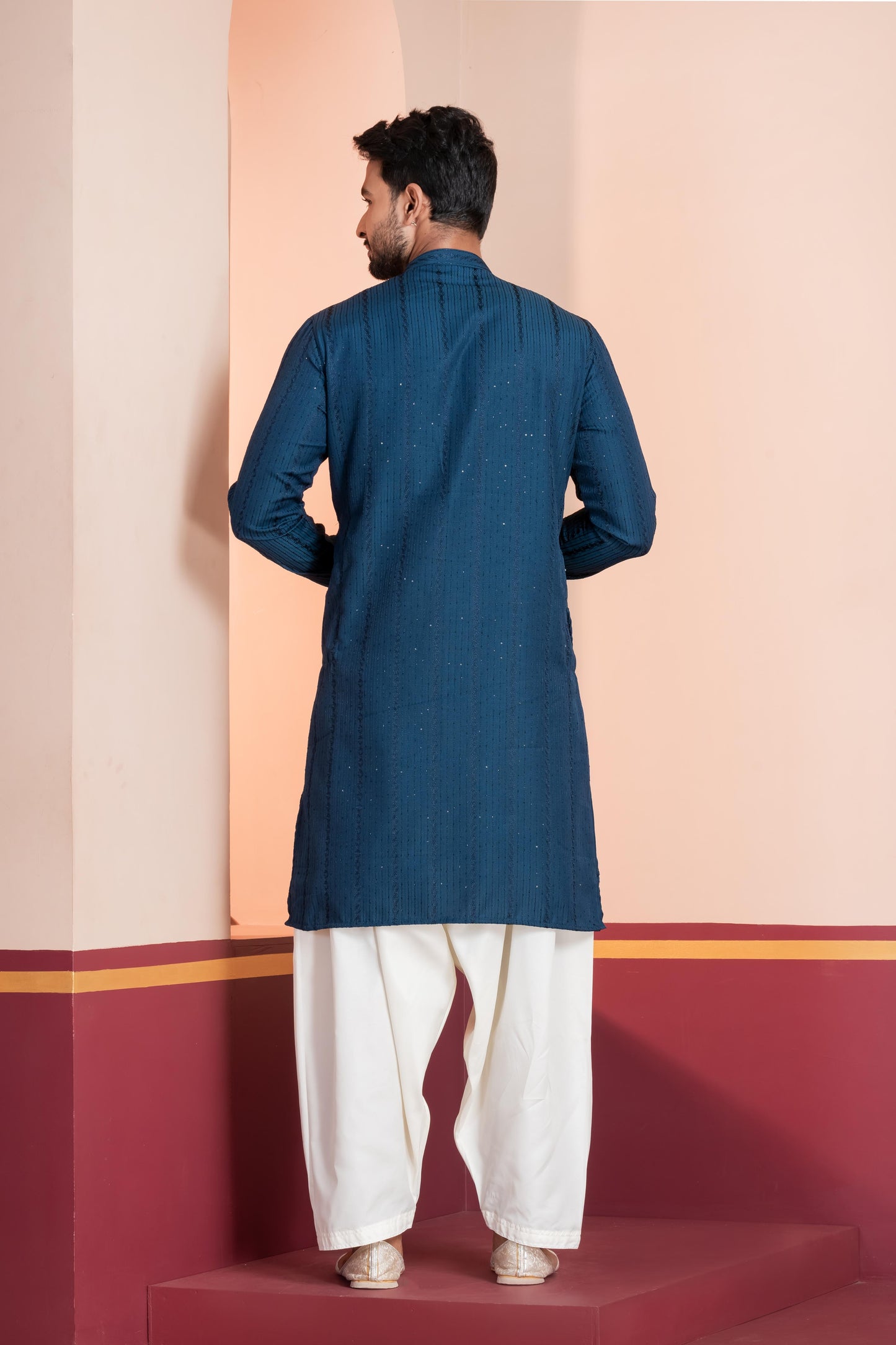 Zavaya Men Blue Embroidery Silk Kurta