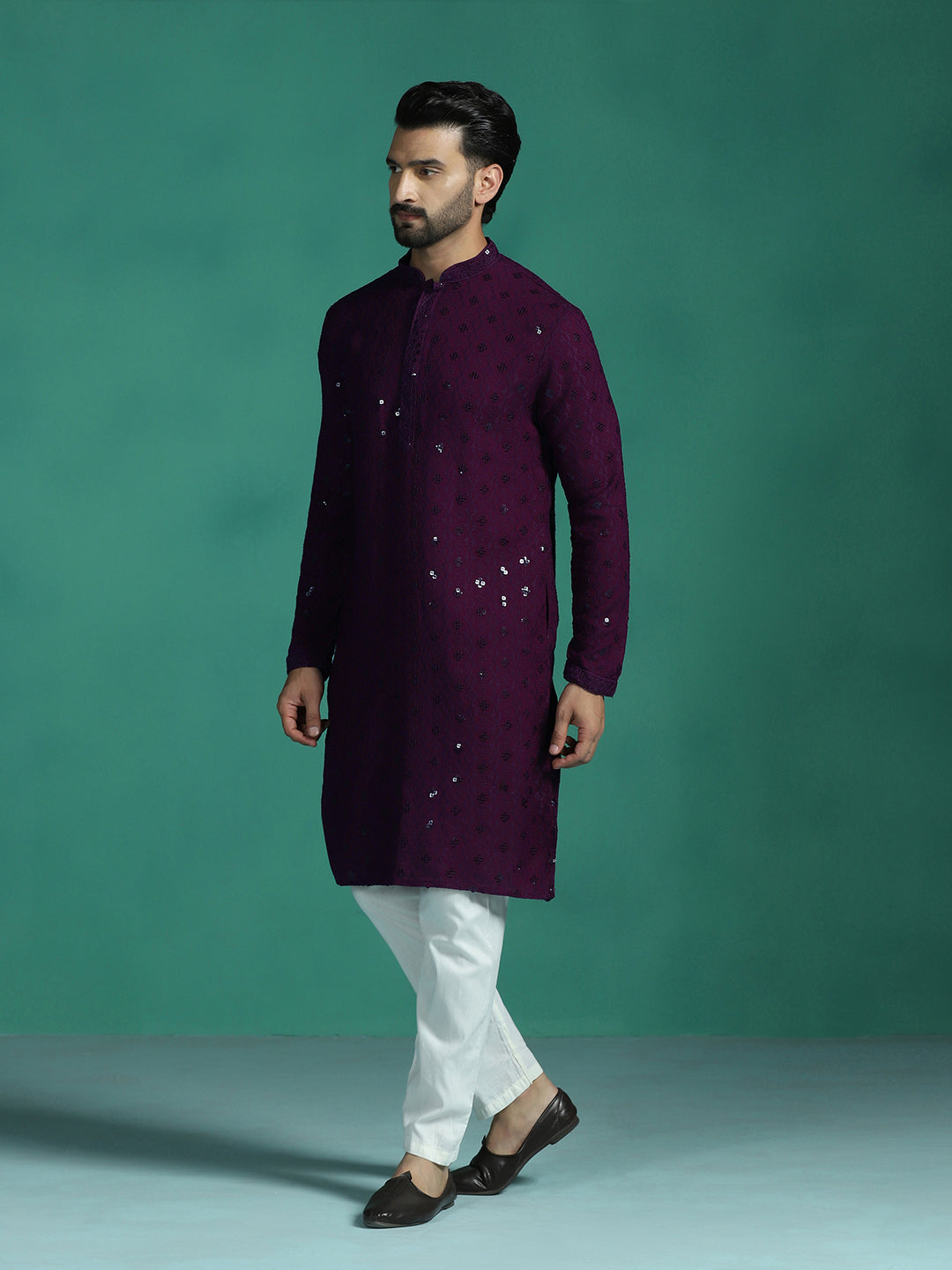 Zavaya Men Purple Embroidery Cotton Blend Kurta Pyjama Set