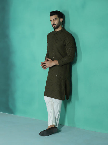 Zavaya Men Olive Embroidery Cotton Blend Kurta