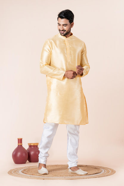 Zavaya Men Yellow Solid Banarasi Silk Kurta