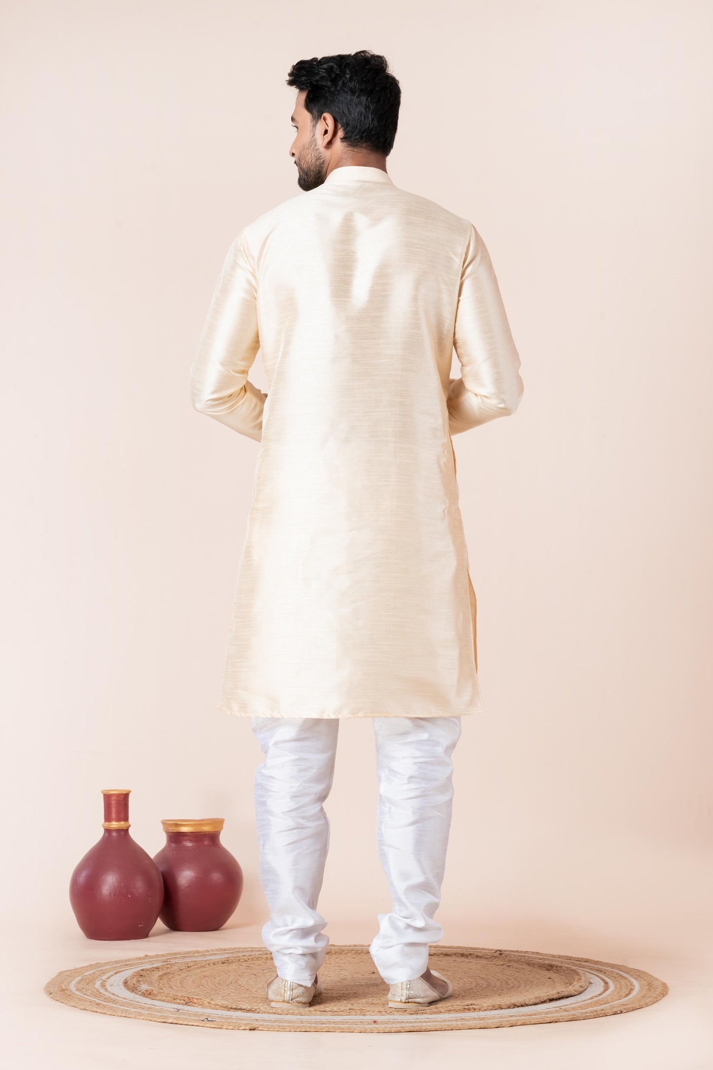 Zavaya Men Beige Solid Banarasi Silk Kurta