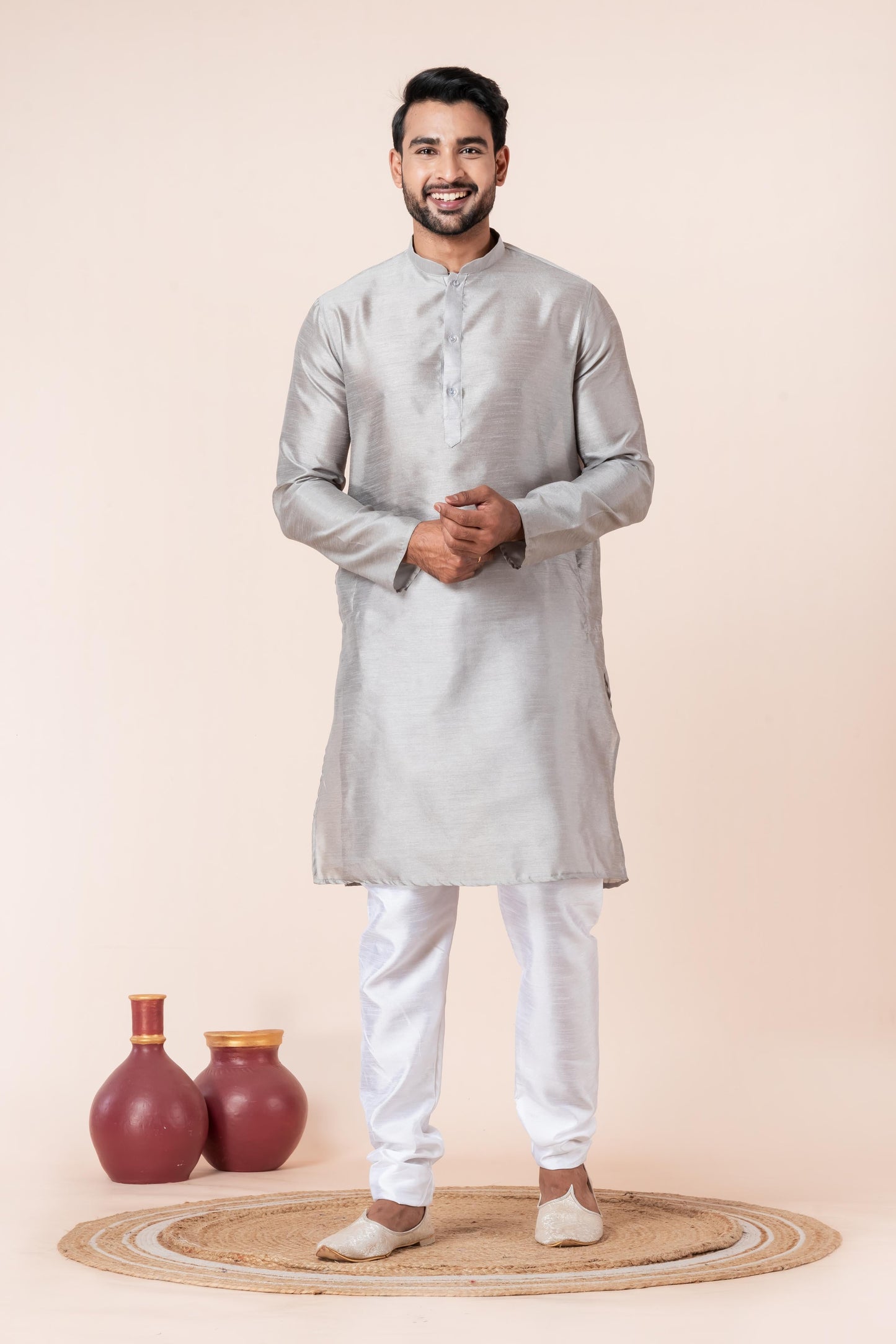 Zavaya Men Grey Solid Banarasi Silk Kurta