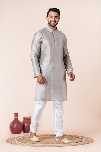 Zavaya Men Grey Solid Banarasi Silk Kurta
