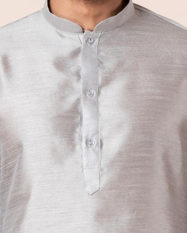 Zavaya Men Grey Solid Banarasi Silk Kurta