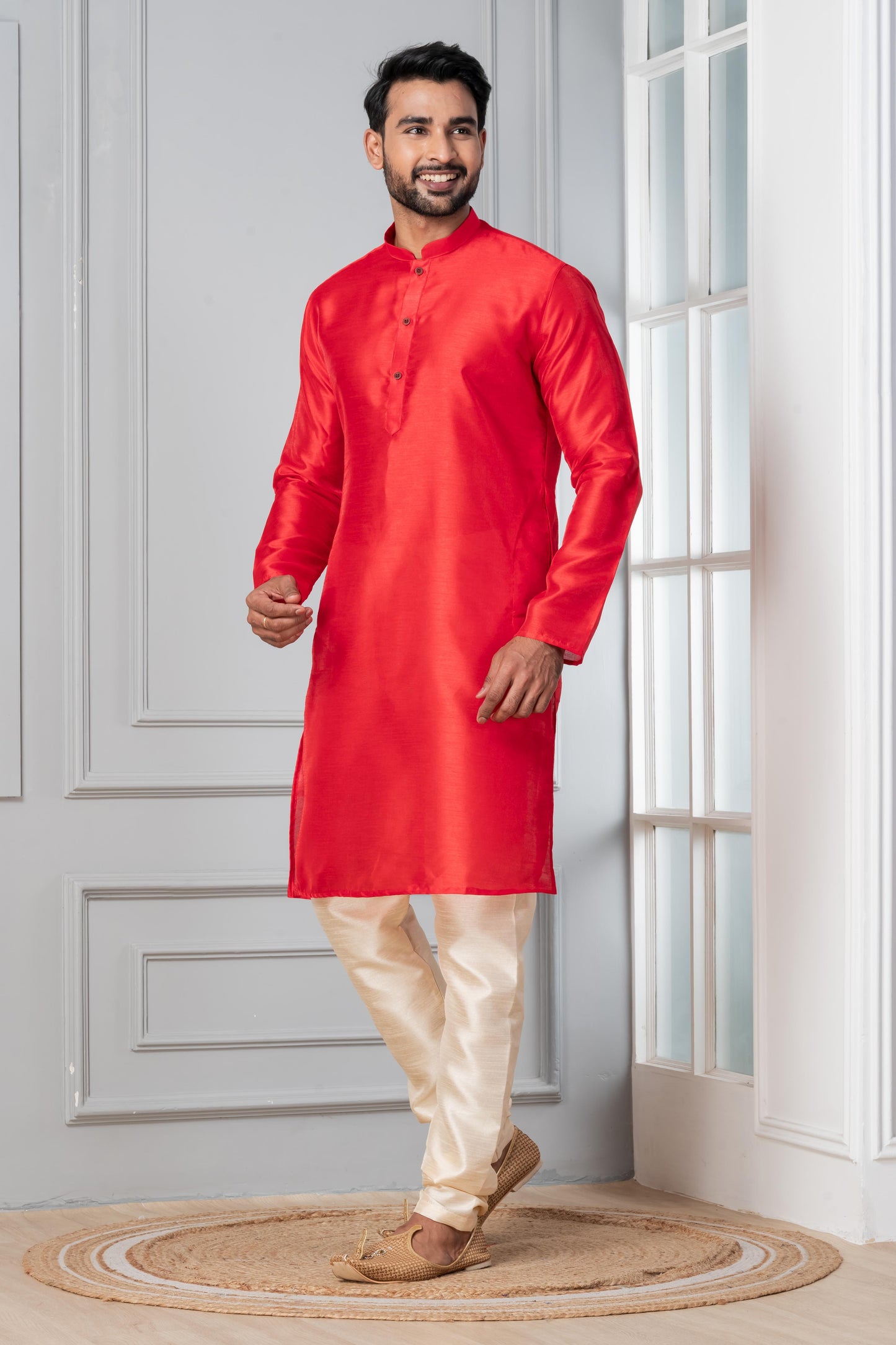 Zavaya Men Red Solid Banarasi Silk Kurta