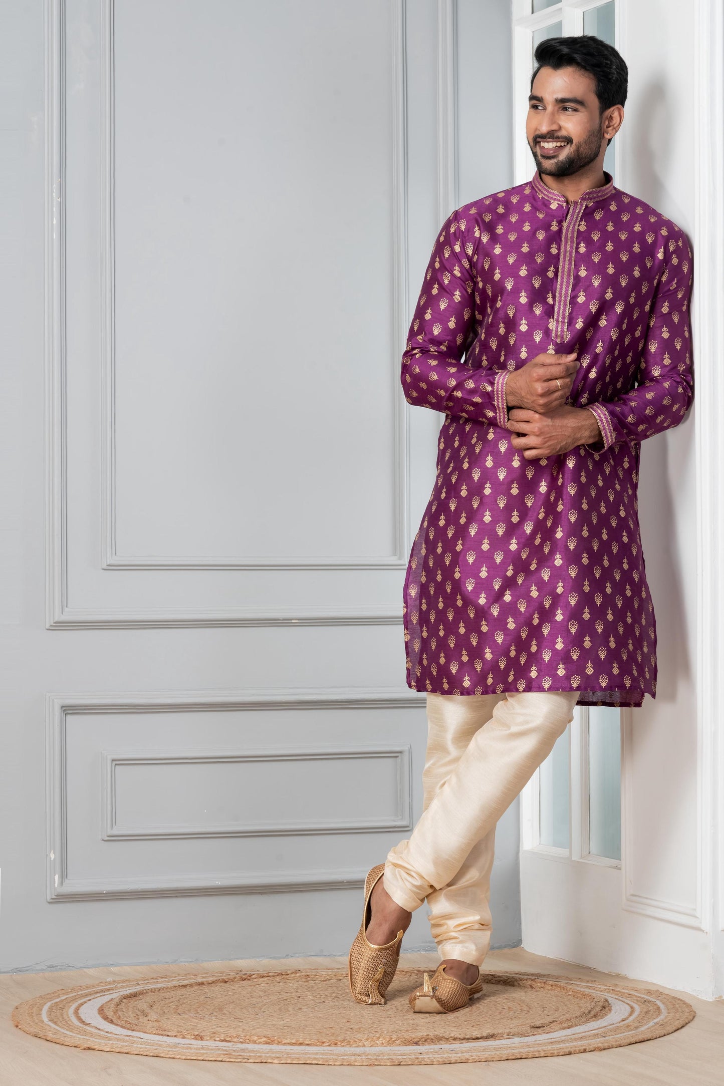 Zavaya Men Purple Printed Banarasi Silk Kurta