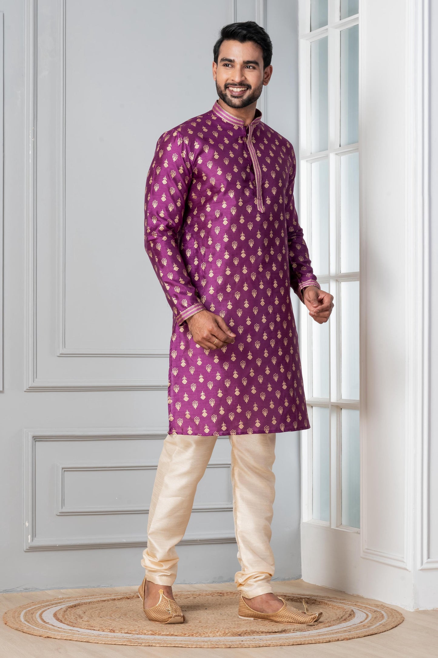 Zavaya Men Purple Printed Banarasi Silk Kurta