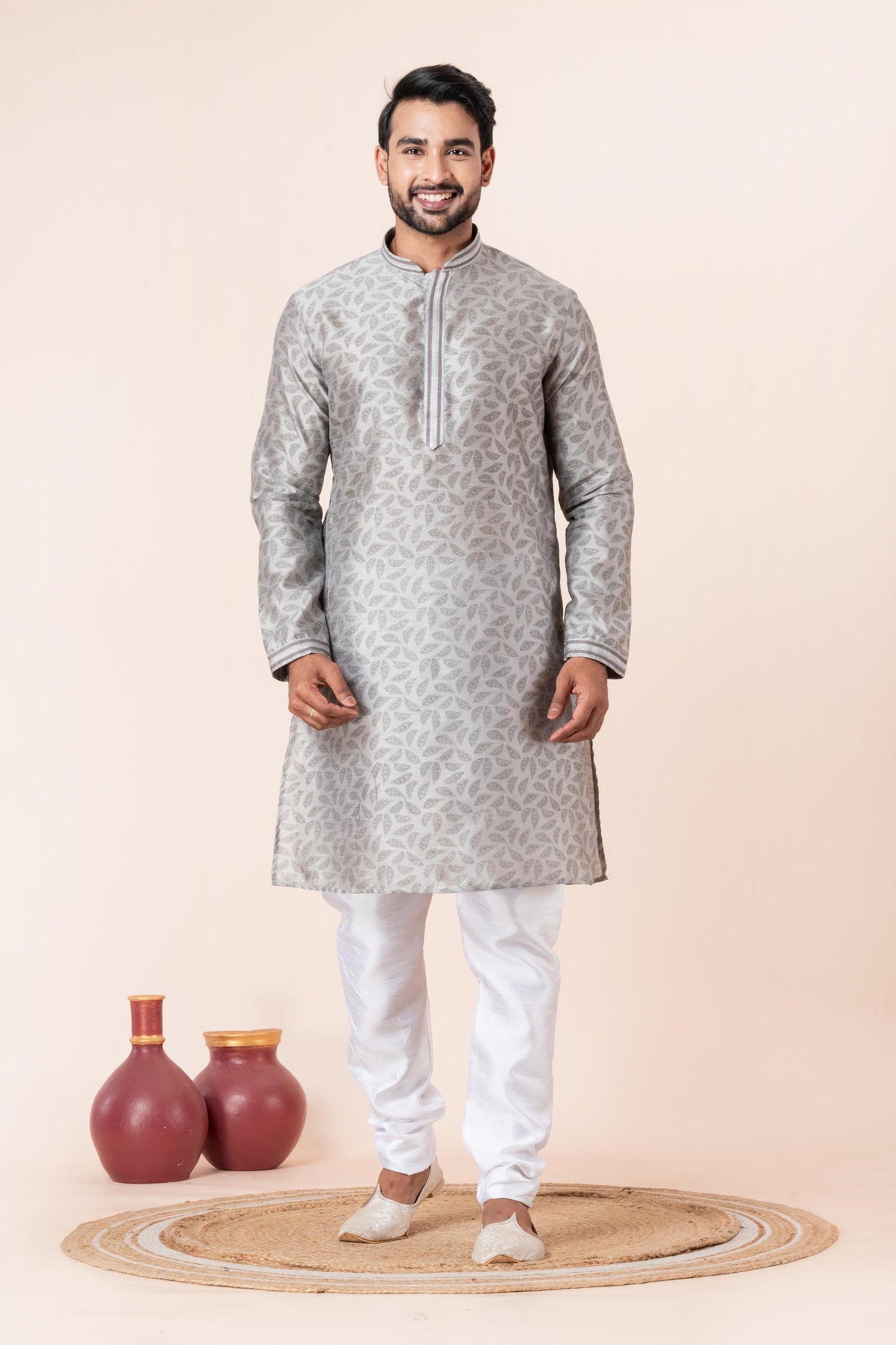 Zavaya Men Grey Printed Banarasi Silk Kurta