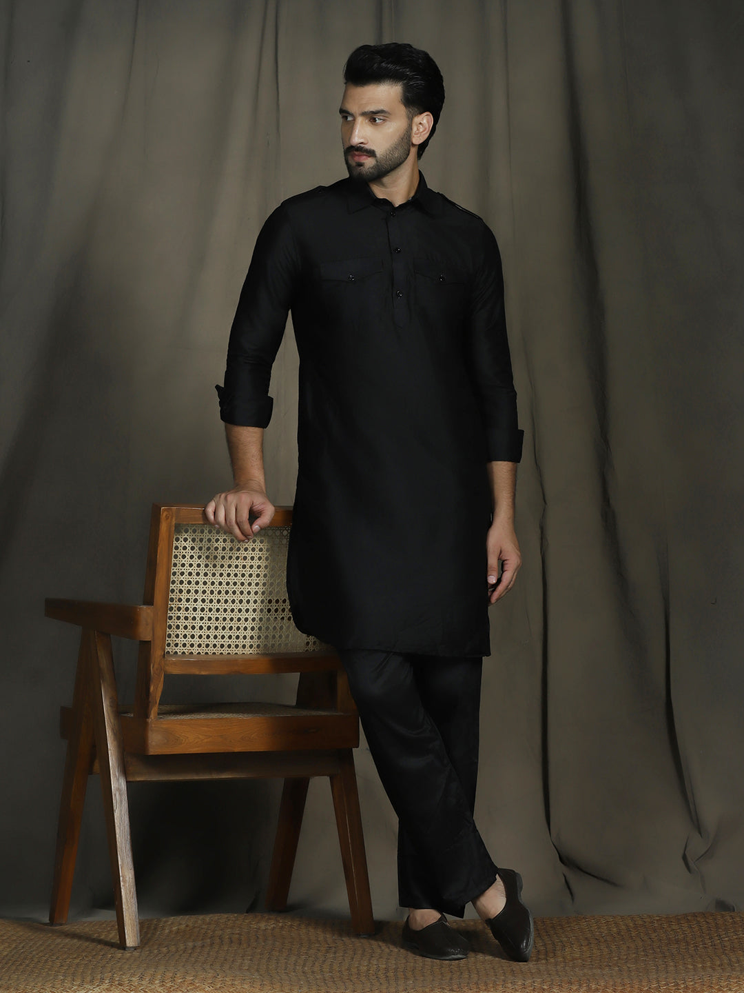 Zavaya Black Plain Polyester Viscose Kurta Salwar Set for Men