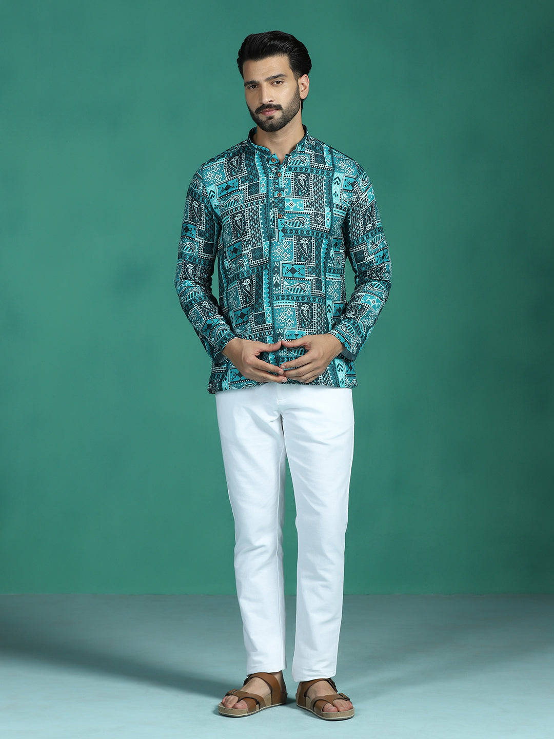 Zavaya Green Geometric Ethnic Print Rayon Short Kurta for Men
