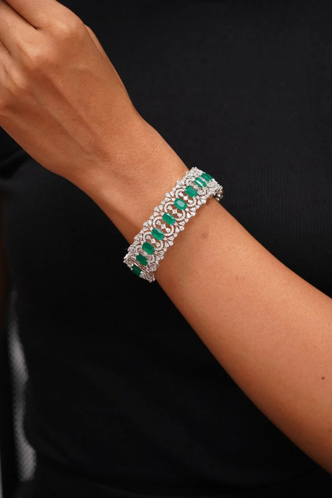 Aaashvi Diamond Thick Bangle (GREEN)