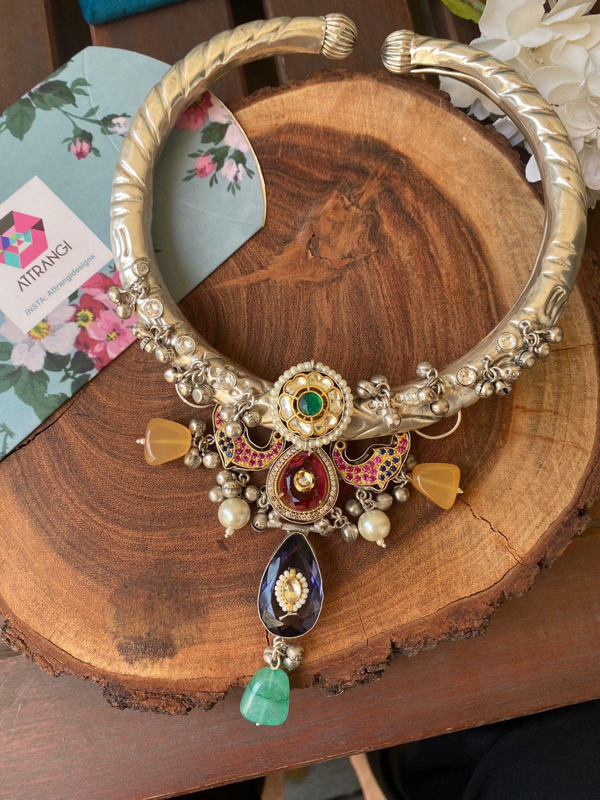 Banjaran Hasli Twistable Flexible Statement Necklace