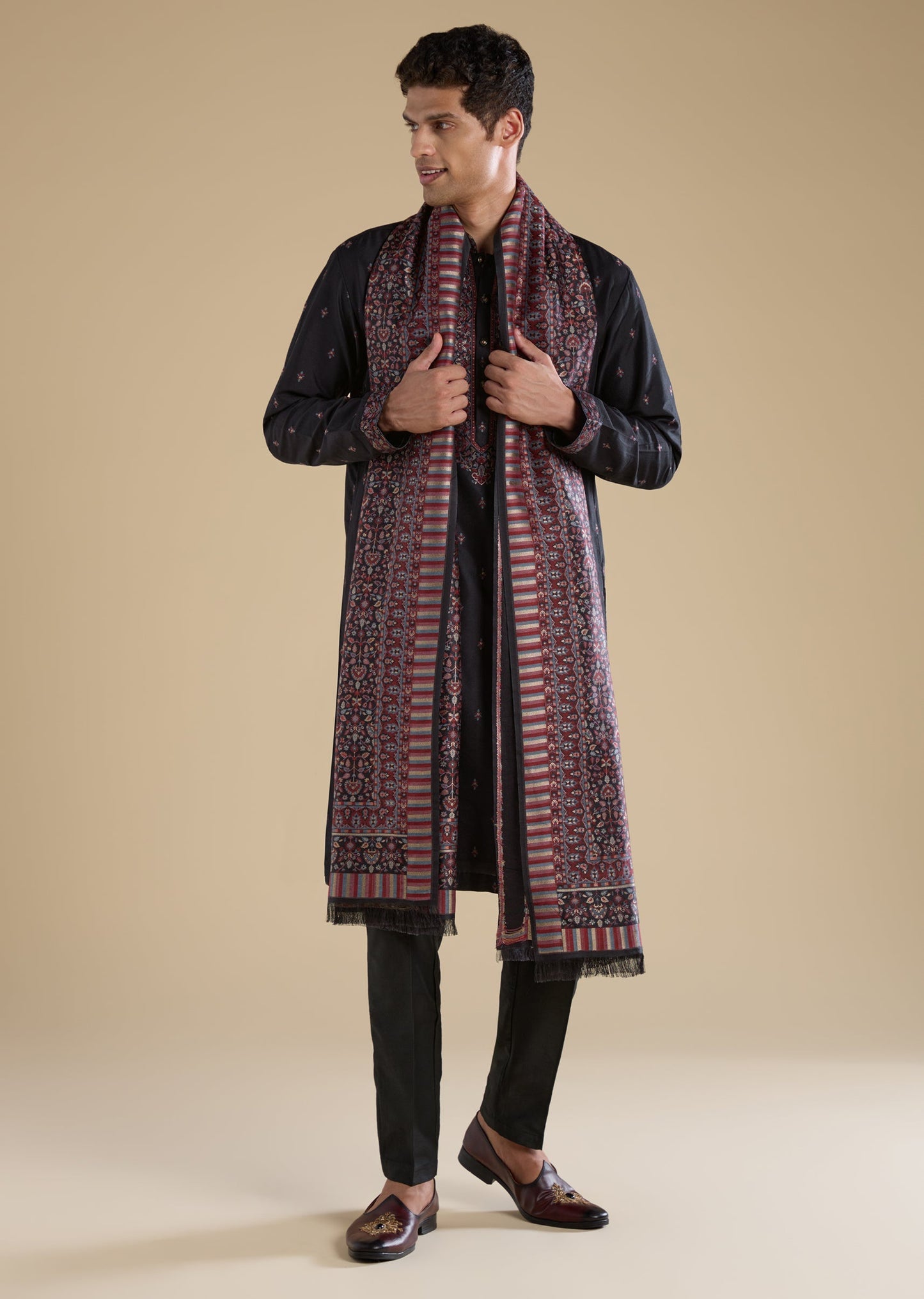 Black And Red Kashmiri Dupatta