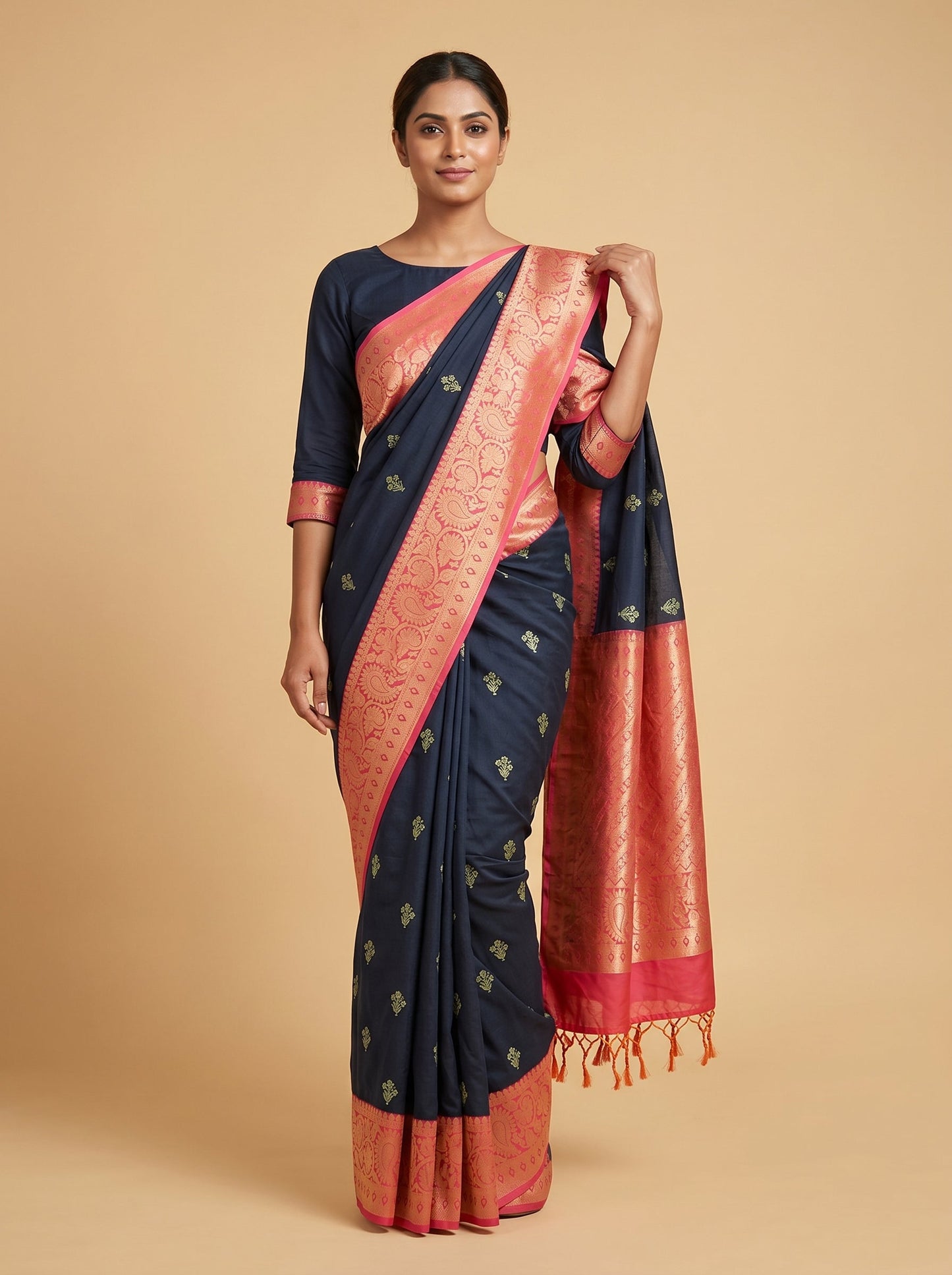 Black Glow Handloom Saree
