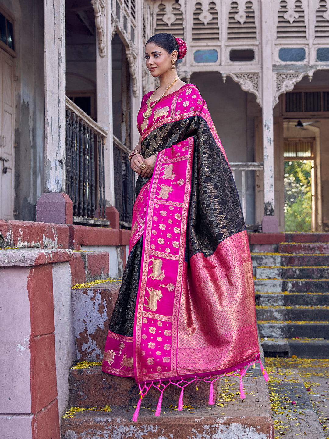 Anaita Black Soft Silk Woven Saree With Blouse
