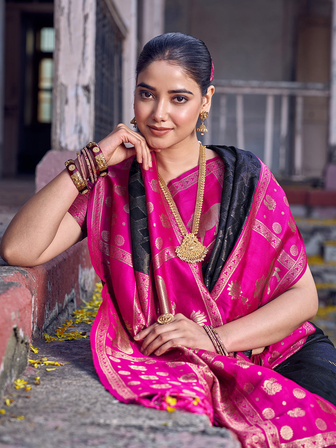 Anaita Black Soft Silk Woven Saree With Blouse